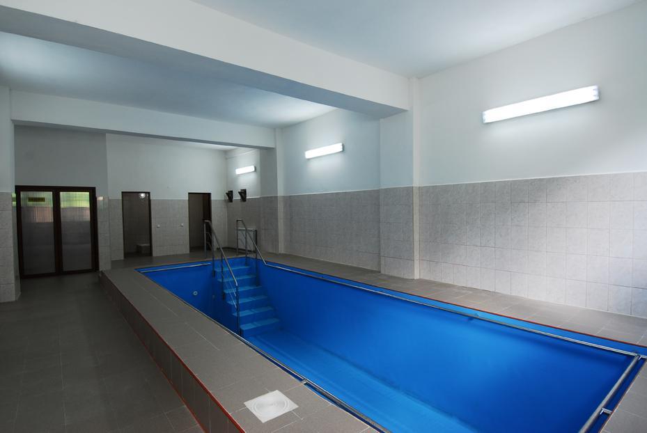 Sara'S Sons Hotell Băile Herculane Eksteriør bilde